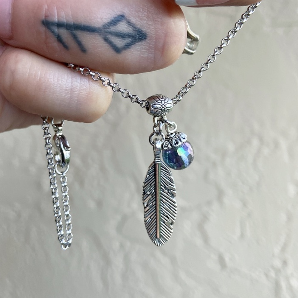 🔴SALE leaf rainbow reflects crystal bead necklace - Picture 5 of 9